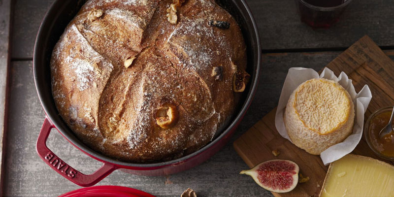 Brot backen in der Staub Cocotte