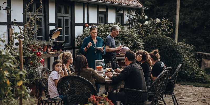 Grillen für die ganze Familie mit einem Monolith Keramikgrill