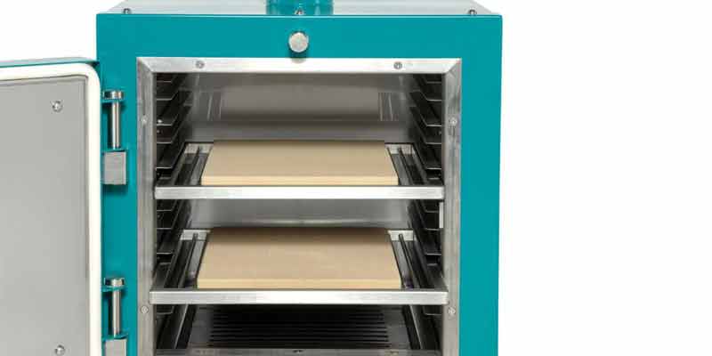 Charlie Oven mit passenden Pizzasteinen